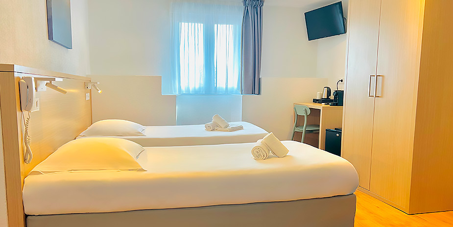 Room twin standard